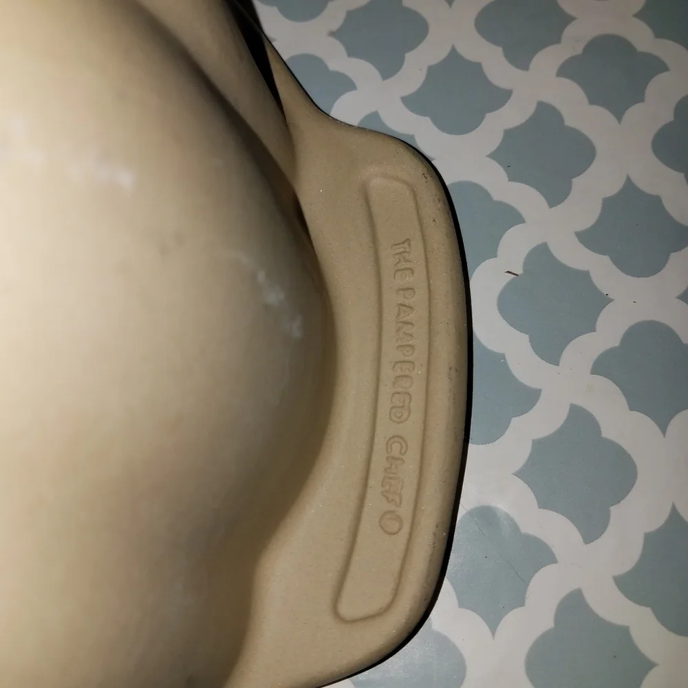 The Pampered Chef Family Heritage Stoneware Flute Pan #1440